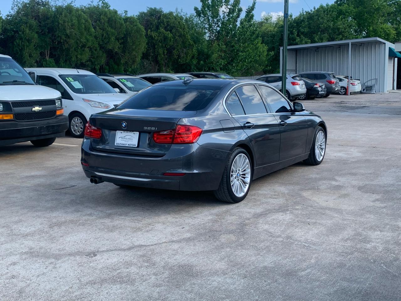 BMW 3-Series 328i Sedan 2015