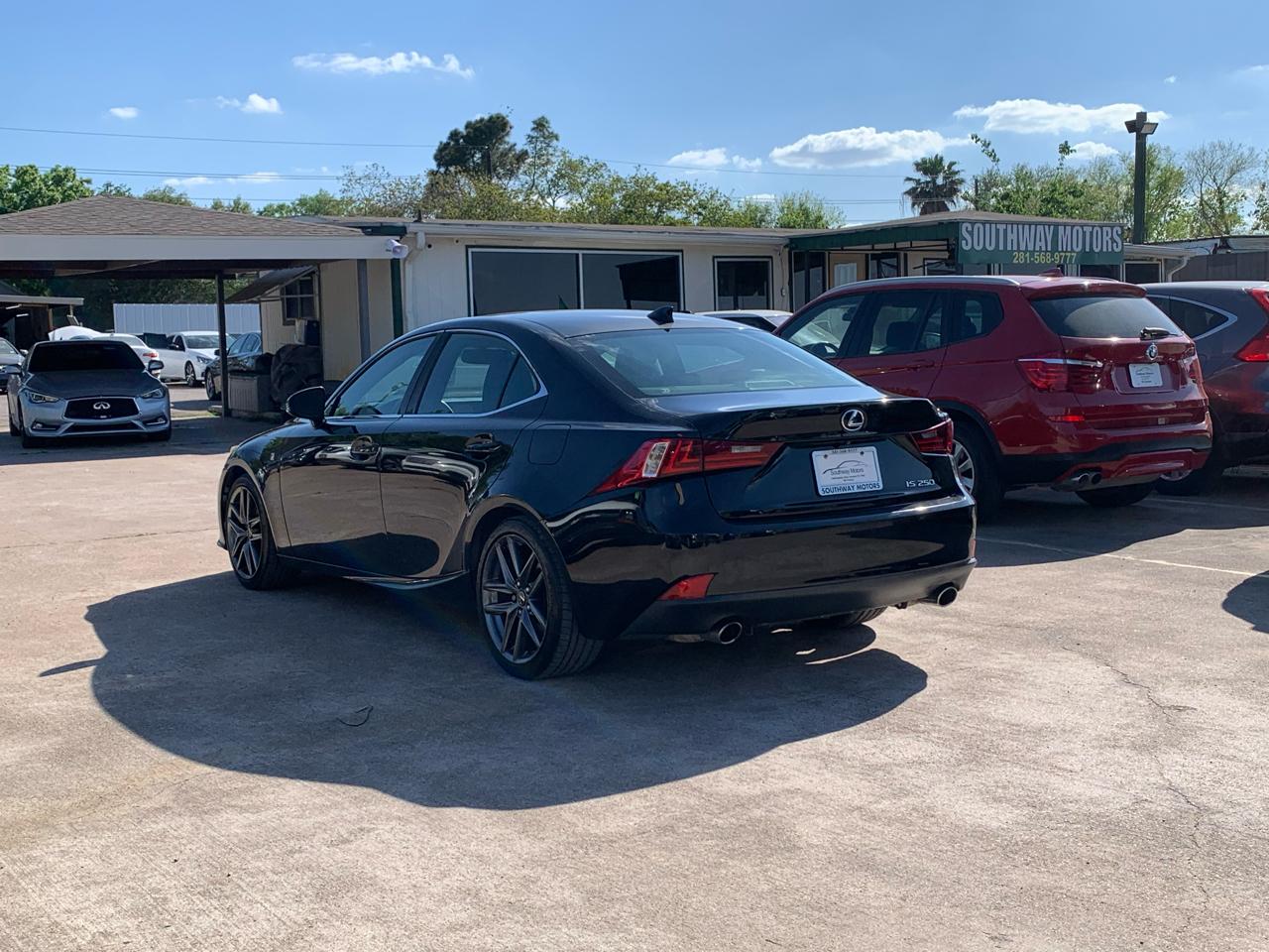 Lexus IS 250 RWD 2014