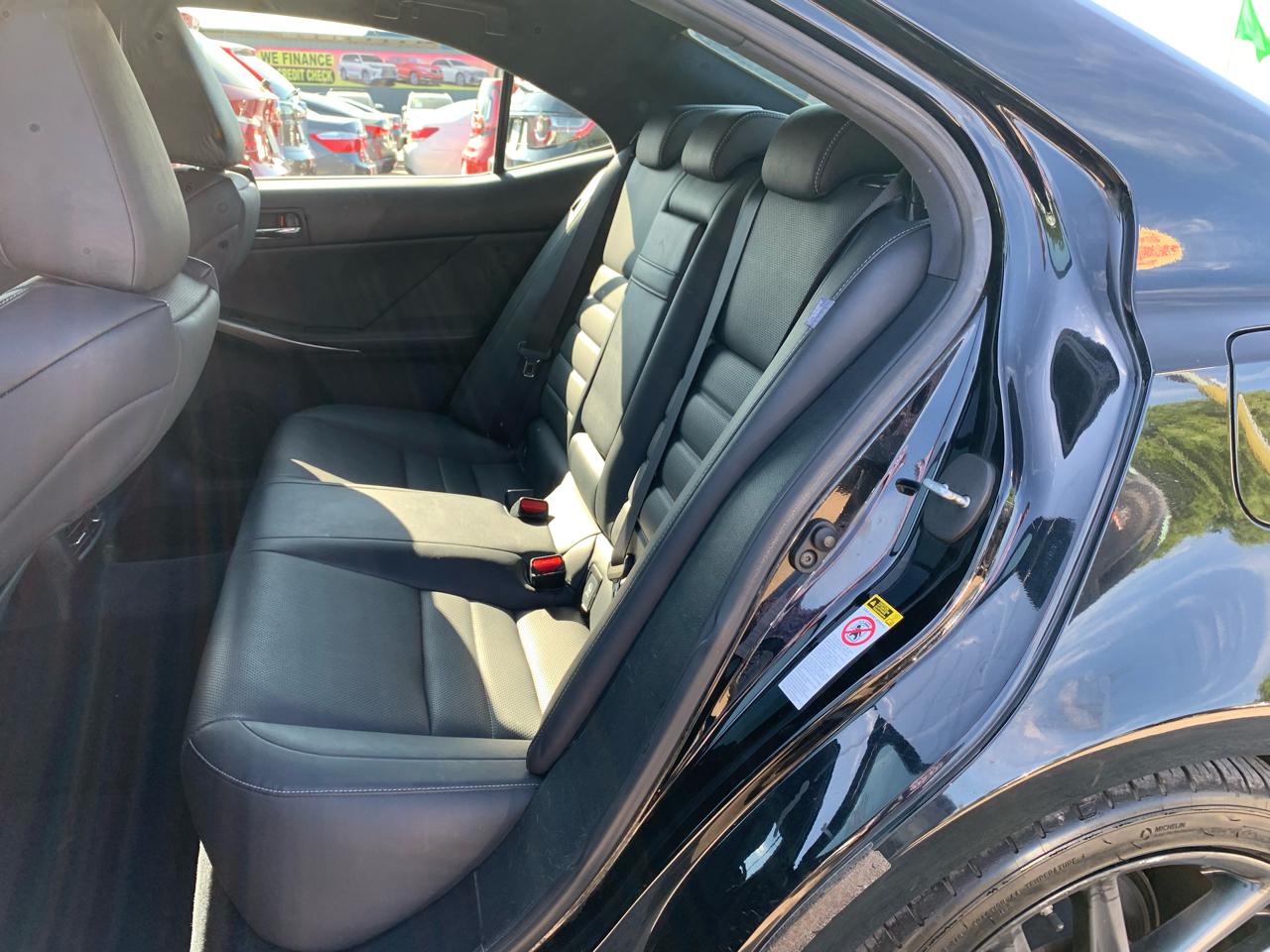 Lexus IS 250 RWD 2014