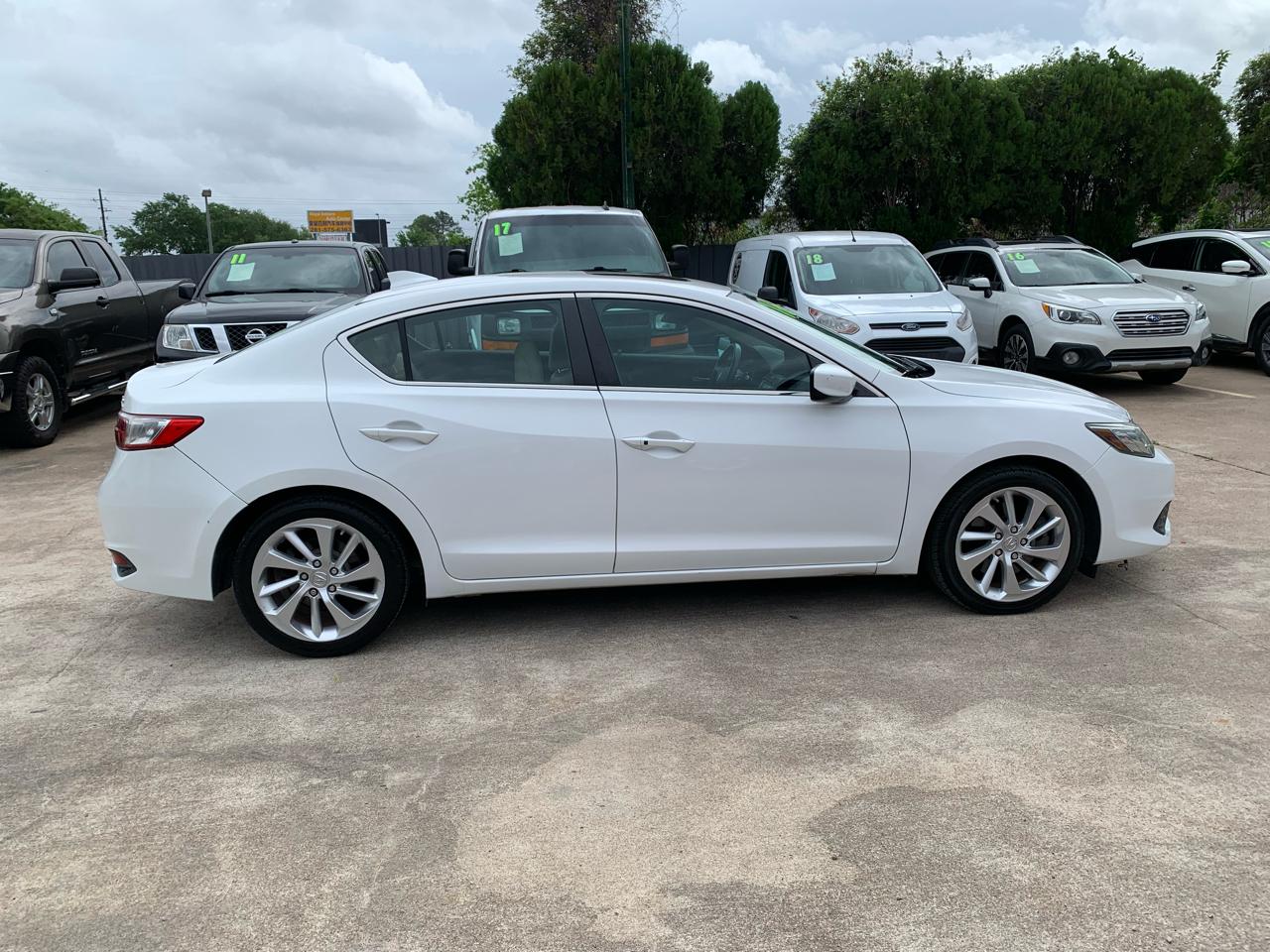 Acura ILX 8-Spd AT w/ Premium Package 2016