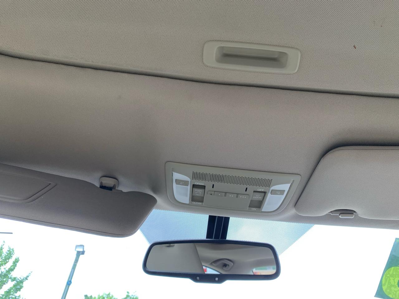 Acura ILX 8-Spd AT w/ Premium Package 2016