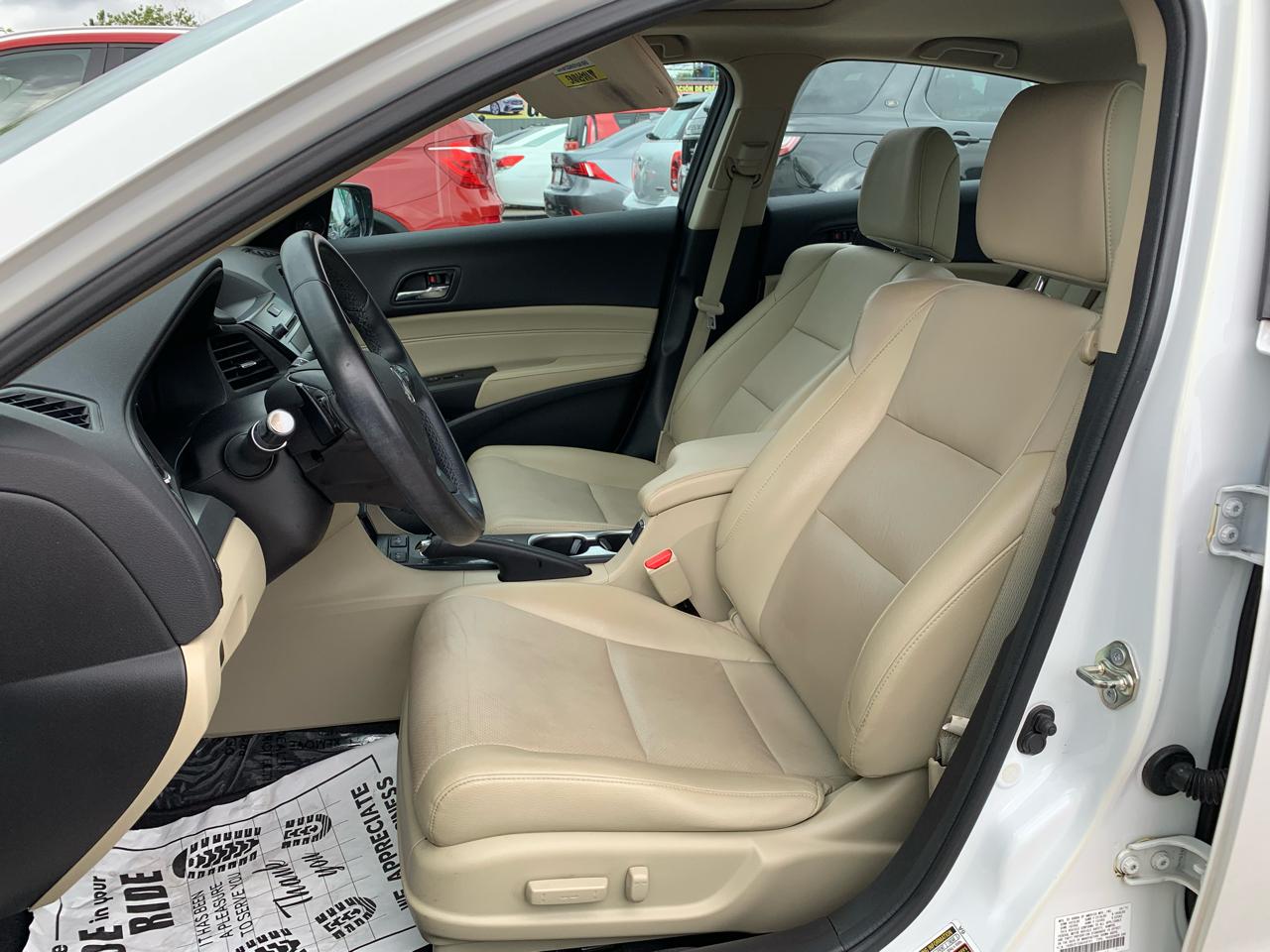 Acura ILX 8-Spd AT w/ Premium Package 2016