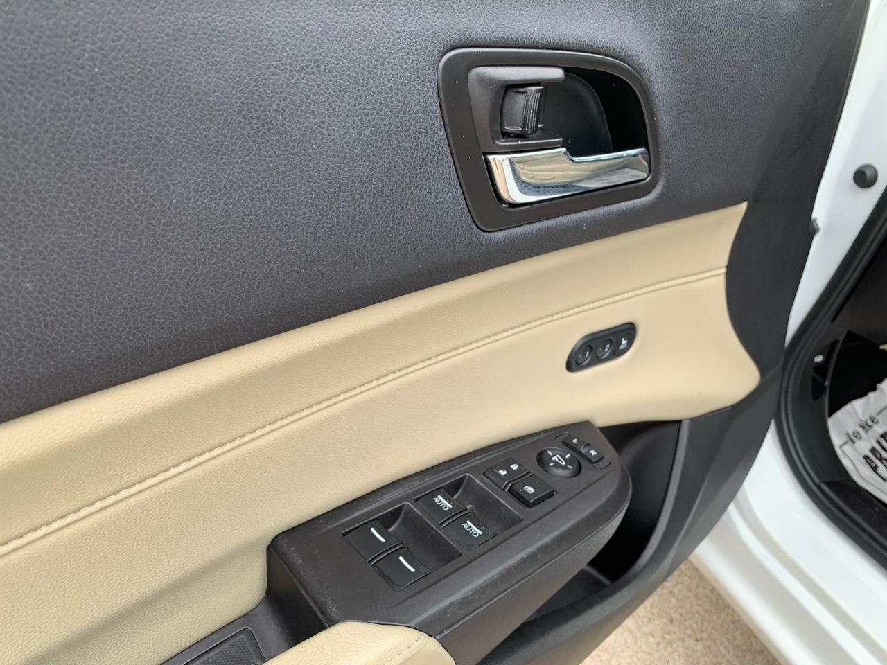 Acura ILX 8-Spd AT w/ Premium Package 2016