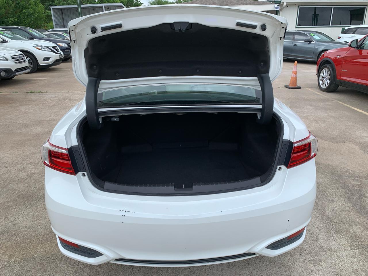 Acura ILX 8-Spd AT w/ Premium Package 2016