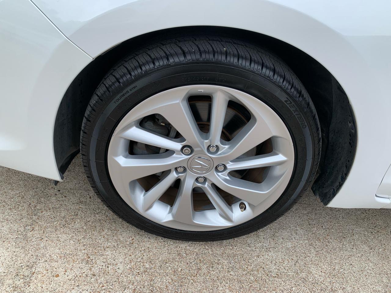 Acura ILX 8-Spd AT w/ Premium Package 2016