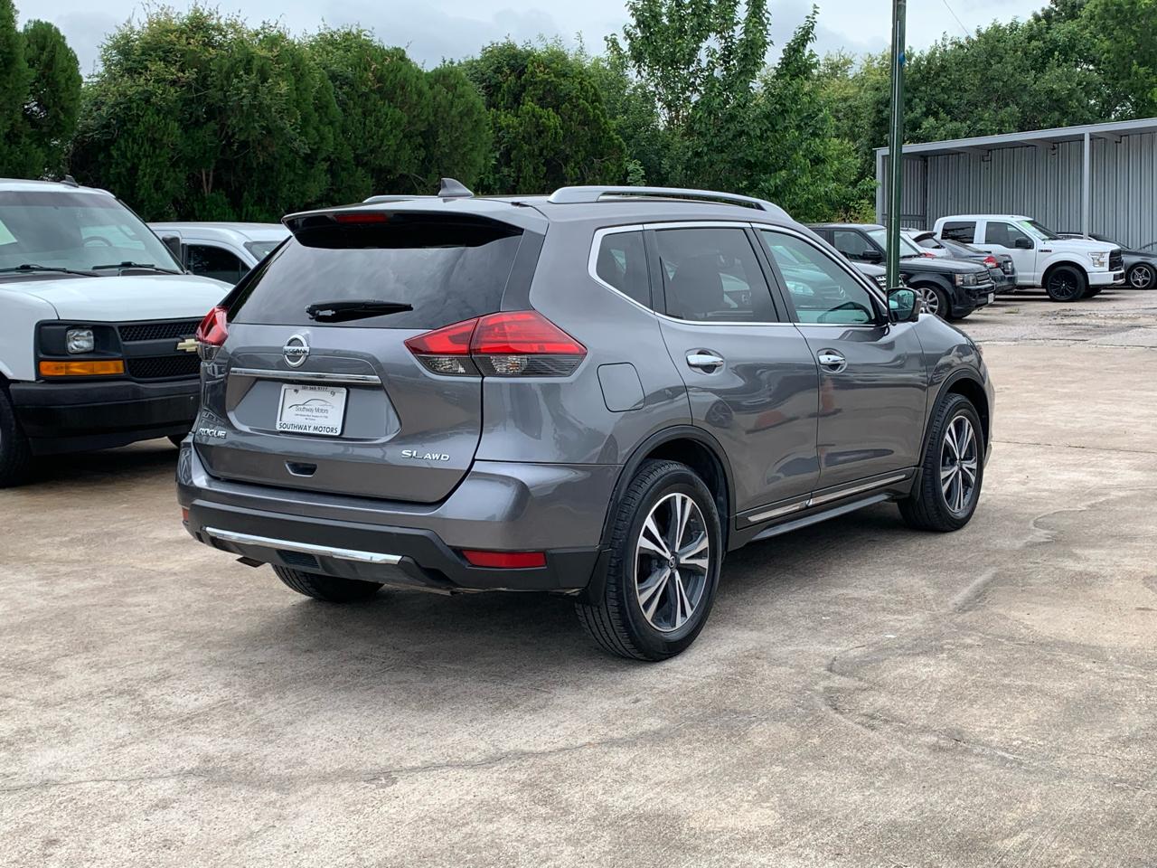 Nissan Rogue SV AWD 2017