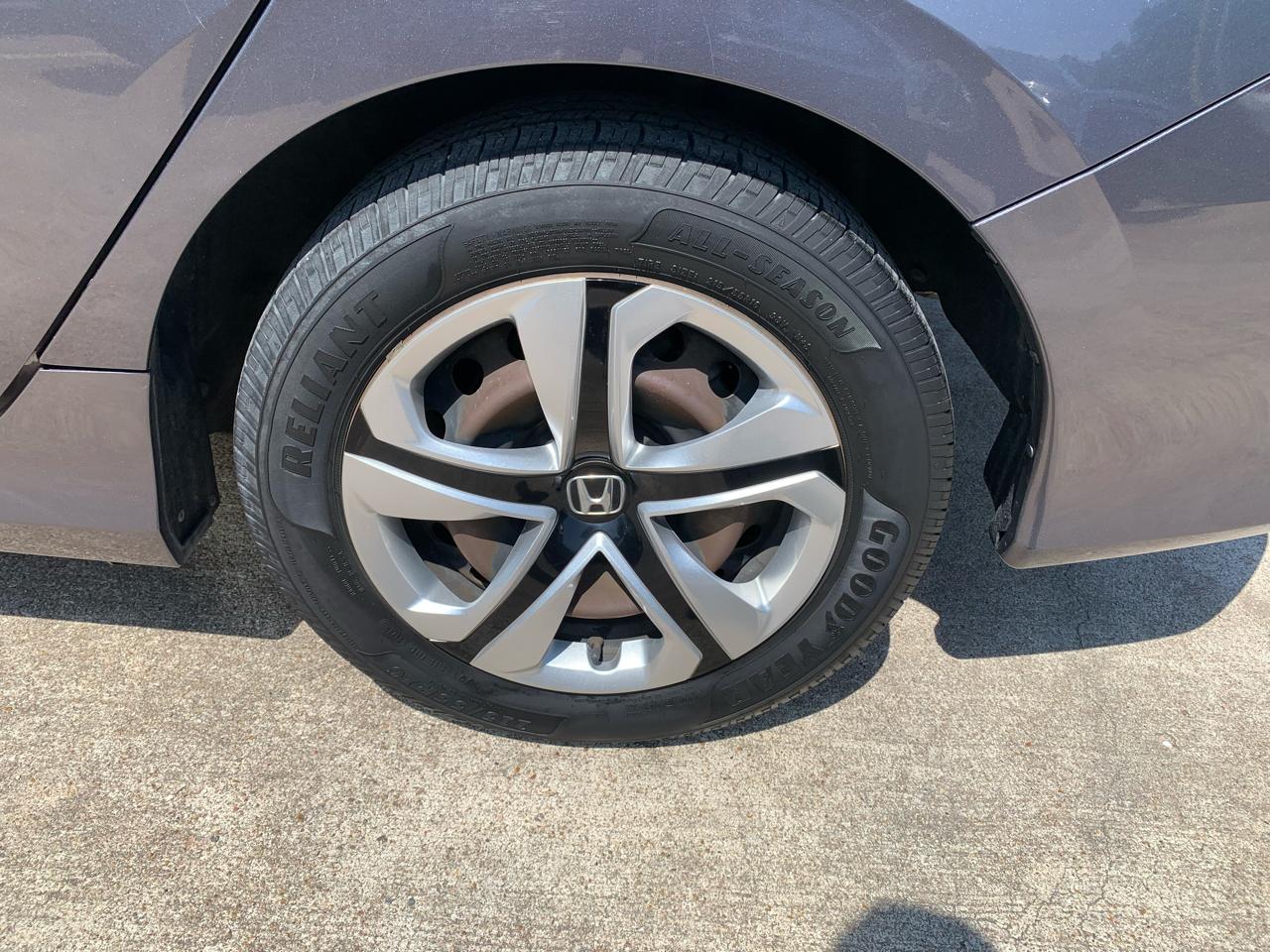 Honda Civic LX Sedan CVT 2017