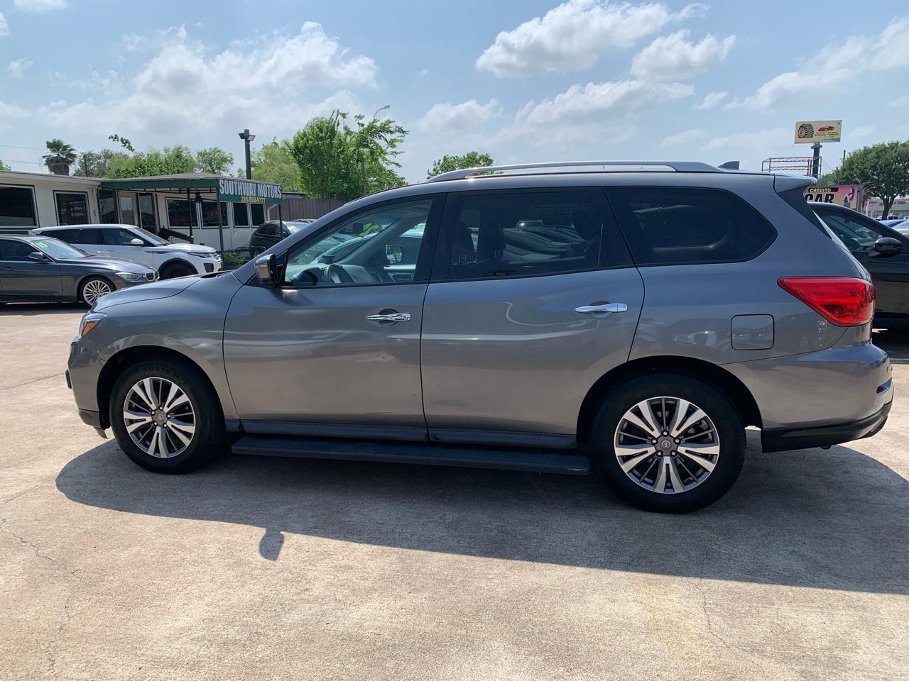 Nissan Pathfinder SL 4WD 2020