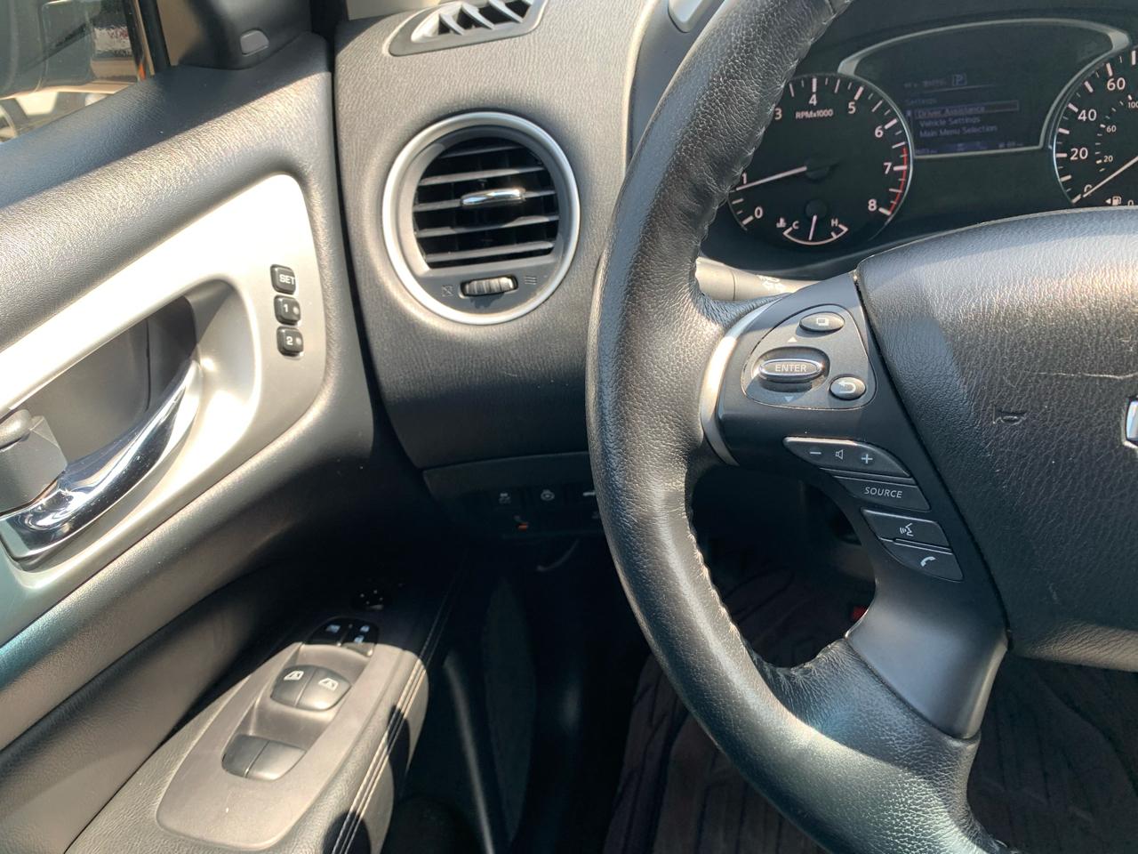 Nissan Pathfinder SL 4WD 2020