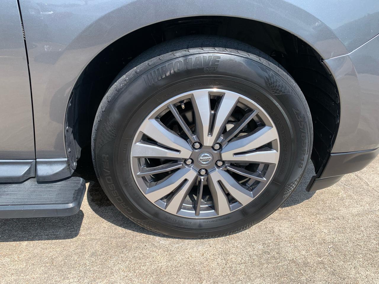 Nissan Pathfinder SL 4WD 2020