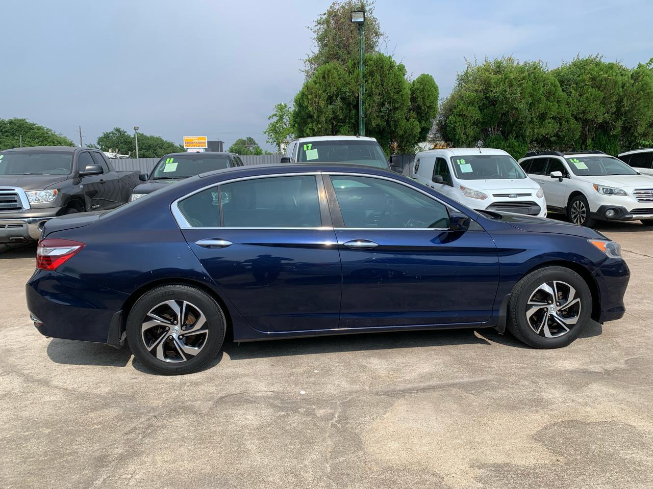 Honda Accord LX Sedan CVT 2017