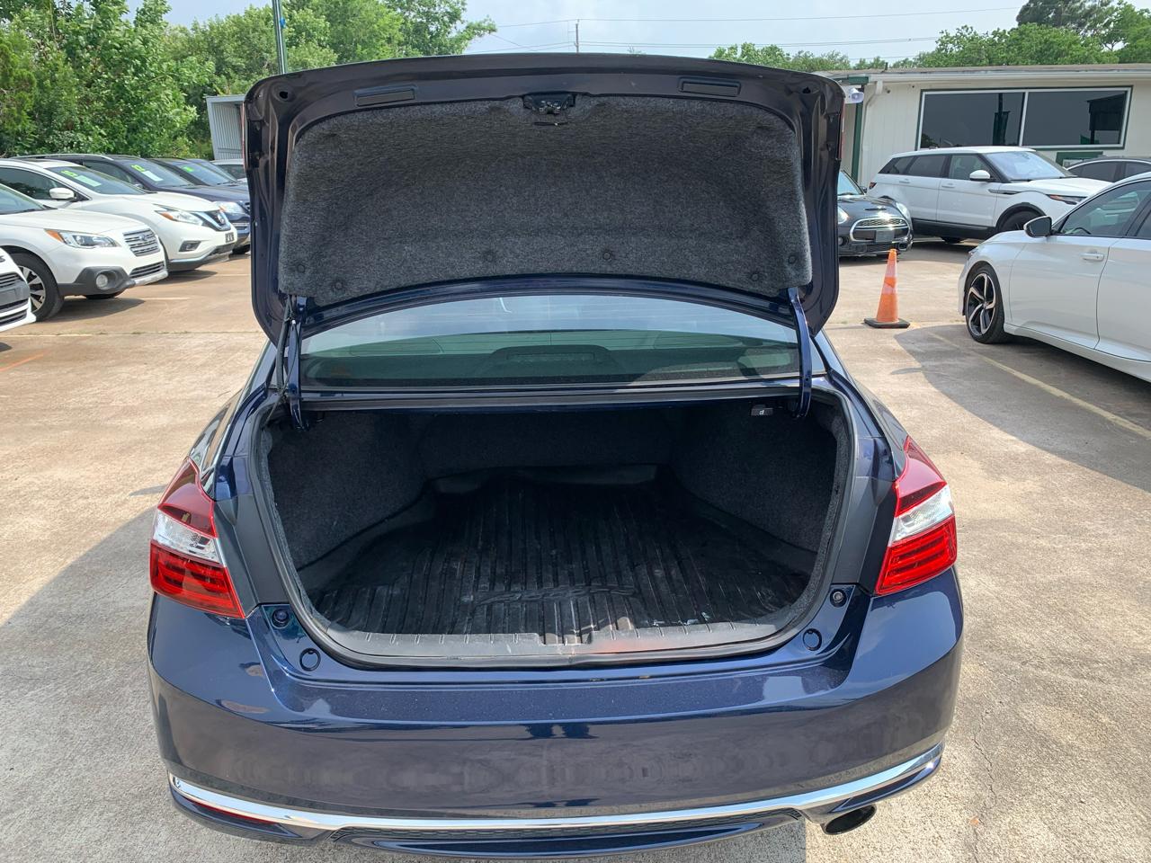 Honda Accord LX Sedan CVT 2017