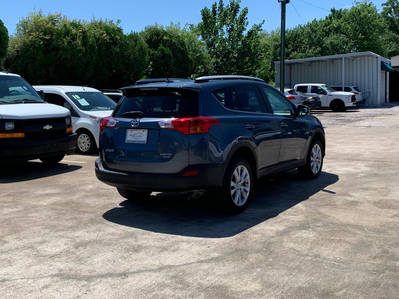 Toyota RAV4 Limited AWD 2013