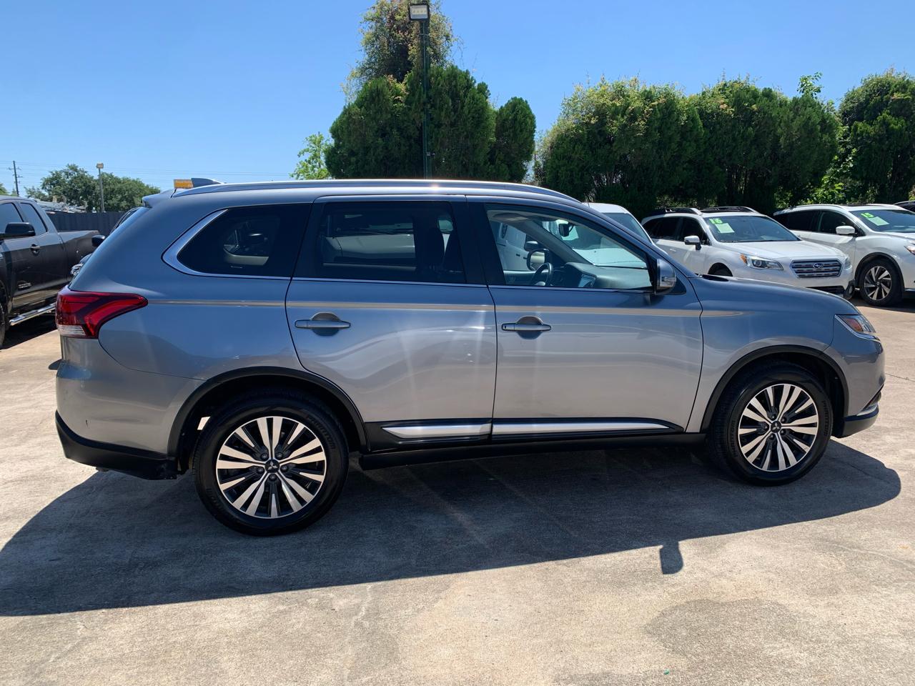 Mitsubishi Outlander SEL AWD 2020