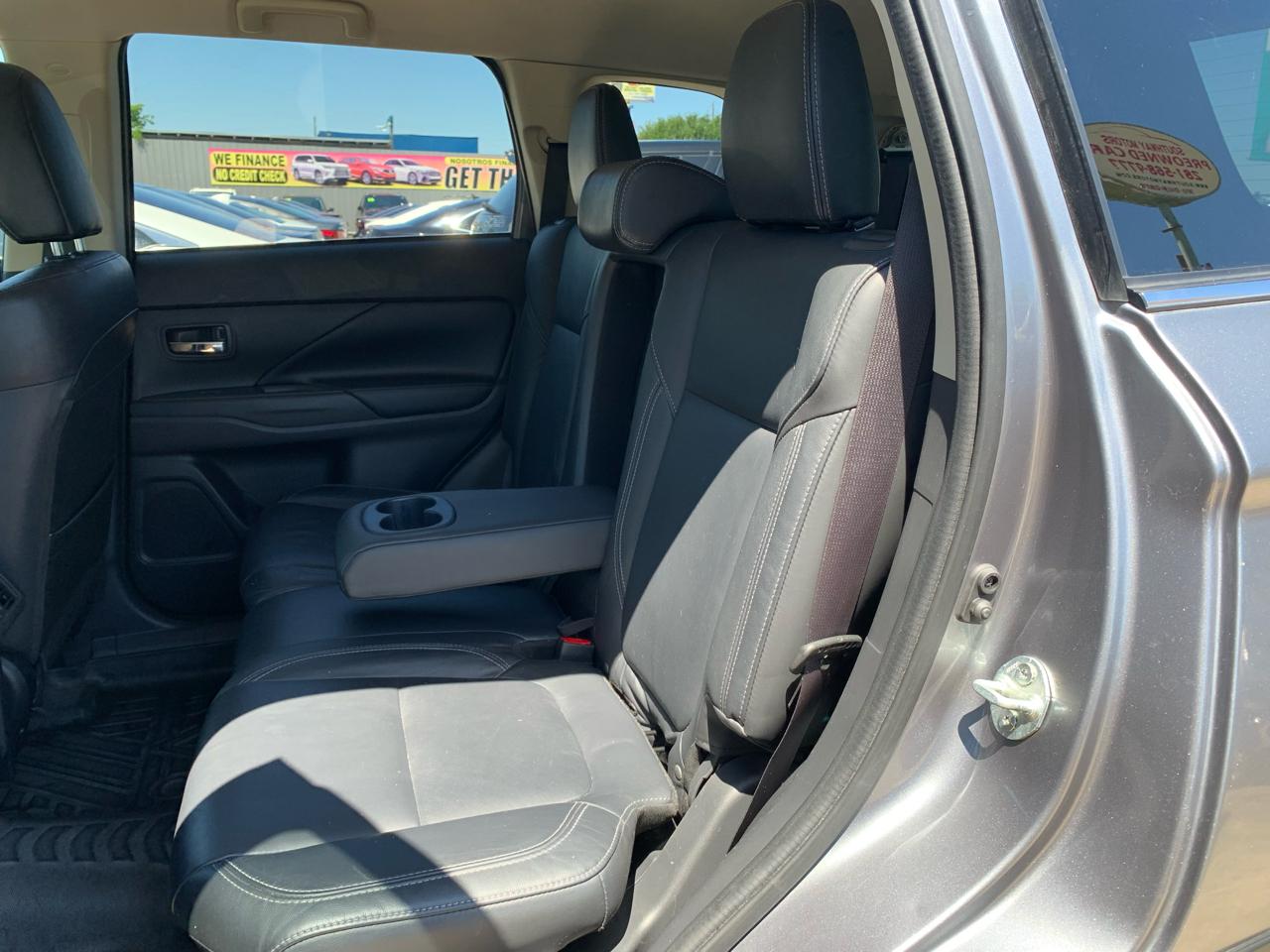 Mitsubishi Outlander SEL AWD 2020