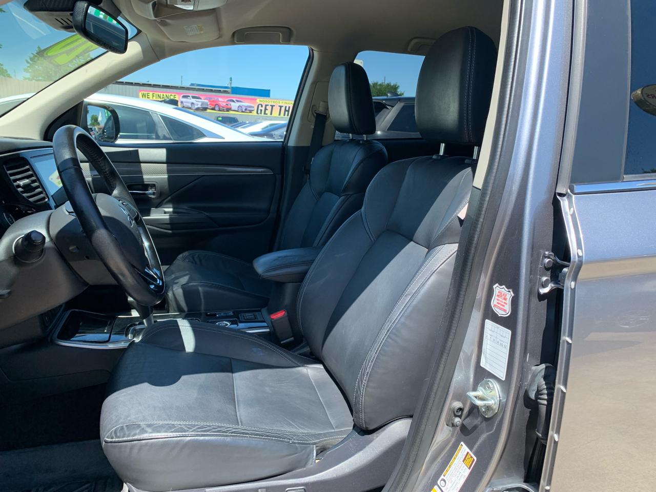 Mitsubishi Outlander SEL AWD 2020