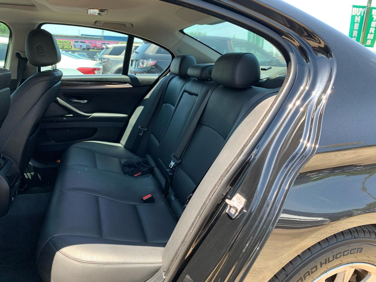 BMW 5-Series 528i 2016