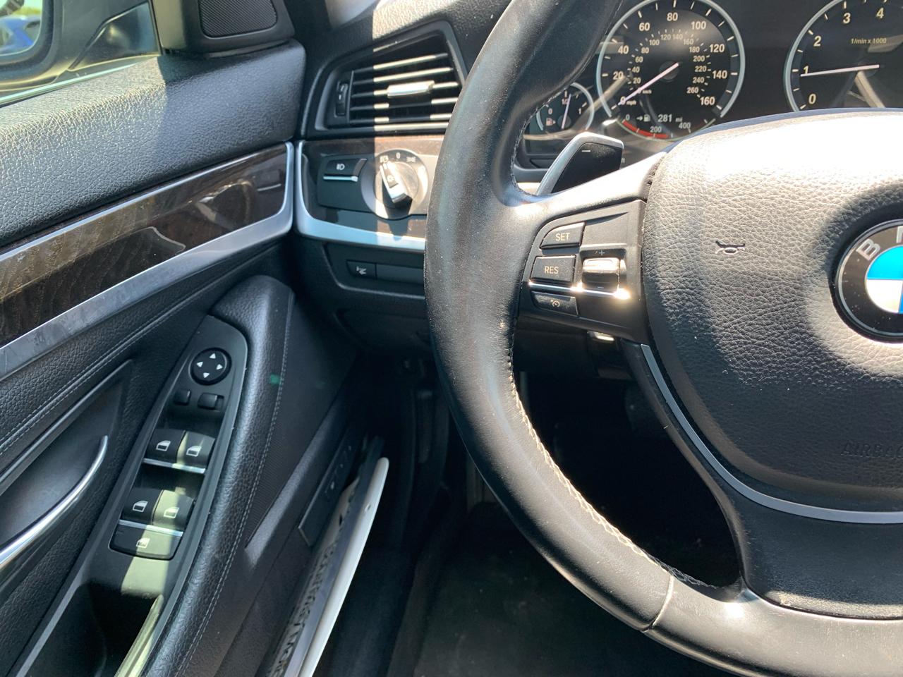 BMW 5-Series 528i 2016