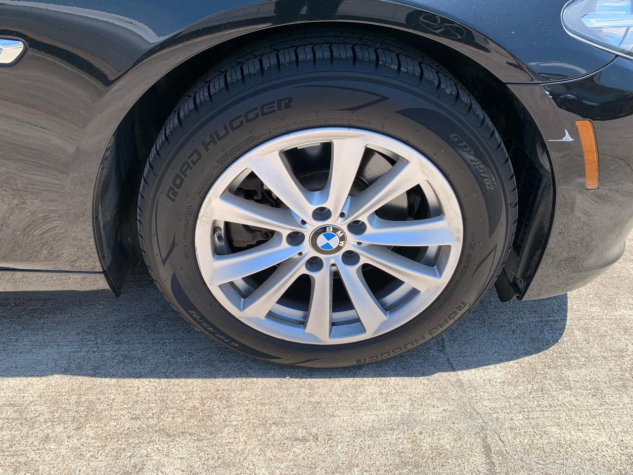 BMW 5-Series 528i 2016