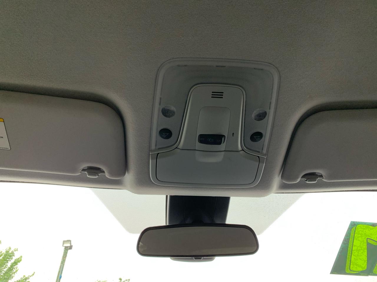 Toyota Prius Two 2017