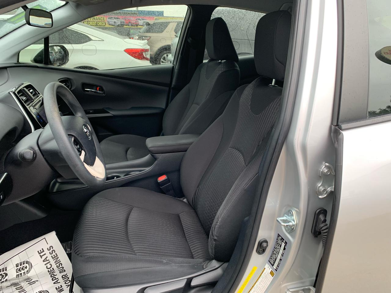 Toyota Prius Two 2017