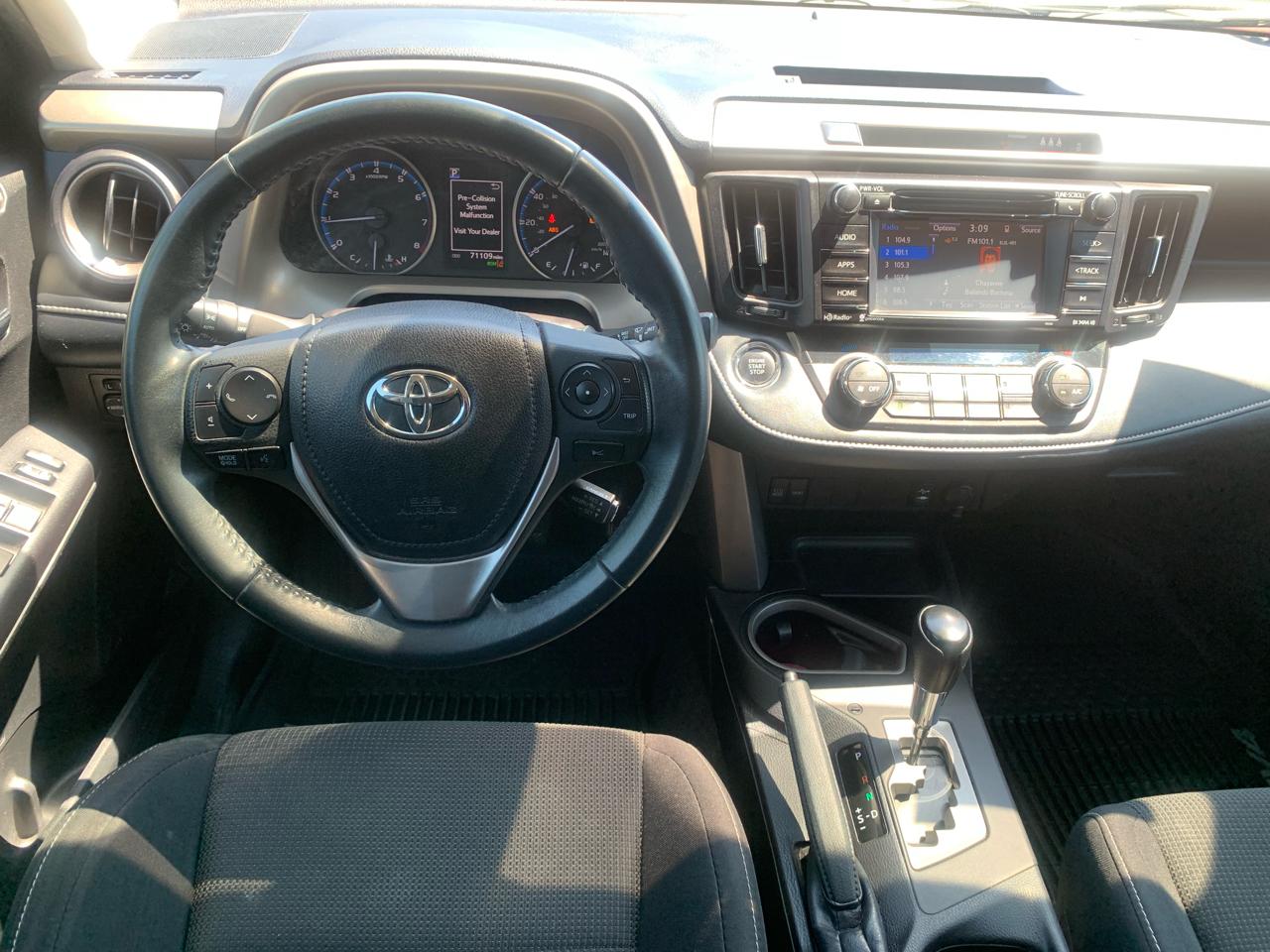 Toyota RAV4 XLE FWD 2018
