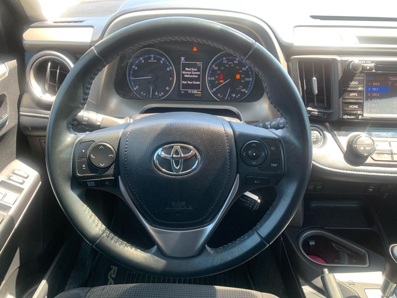 Toyota RAV4 XLE FWD 2018