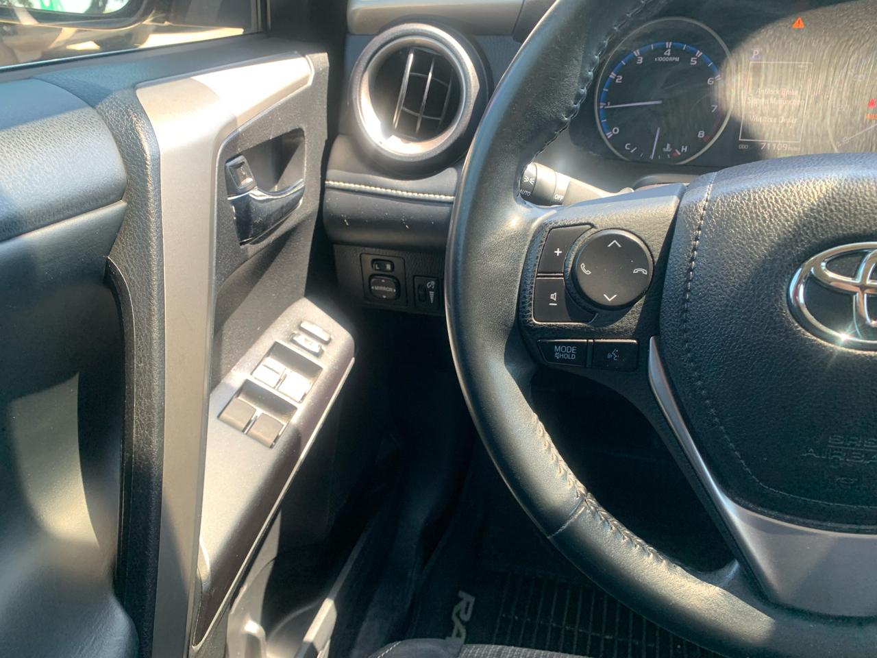 Toyota RAV4 XLE FWD 2018