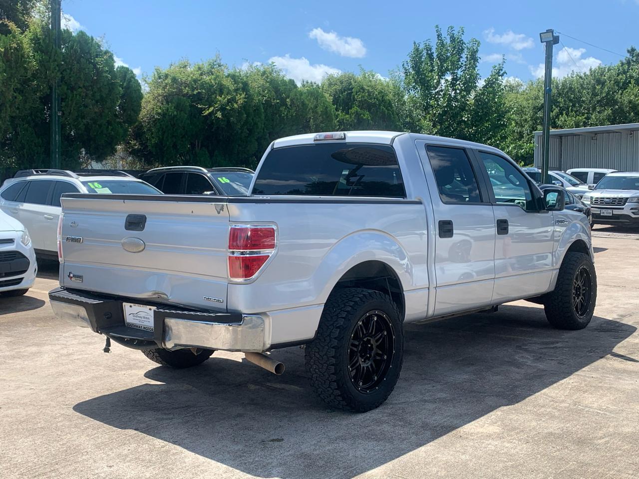 Ford F-150 FX2 SuperCrew 5.5-ft. Bed 2WD 2011