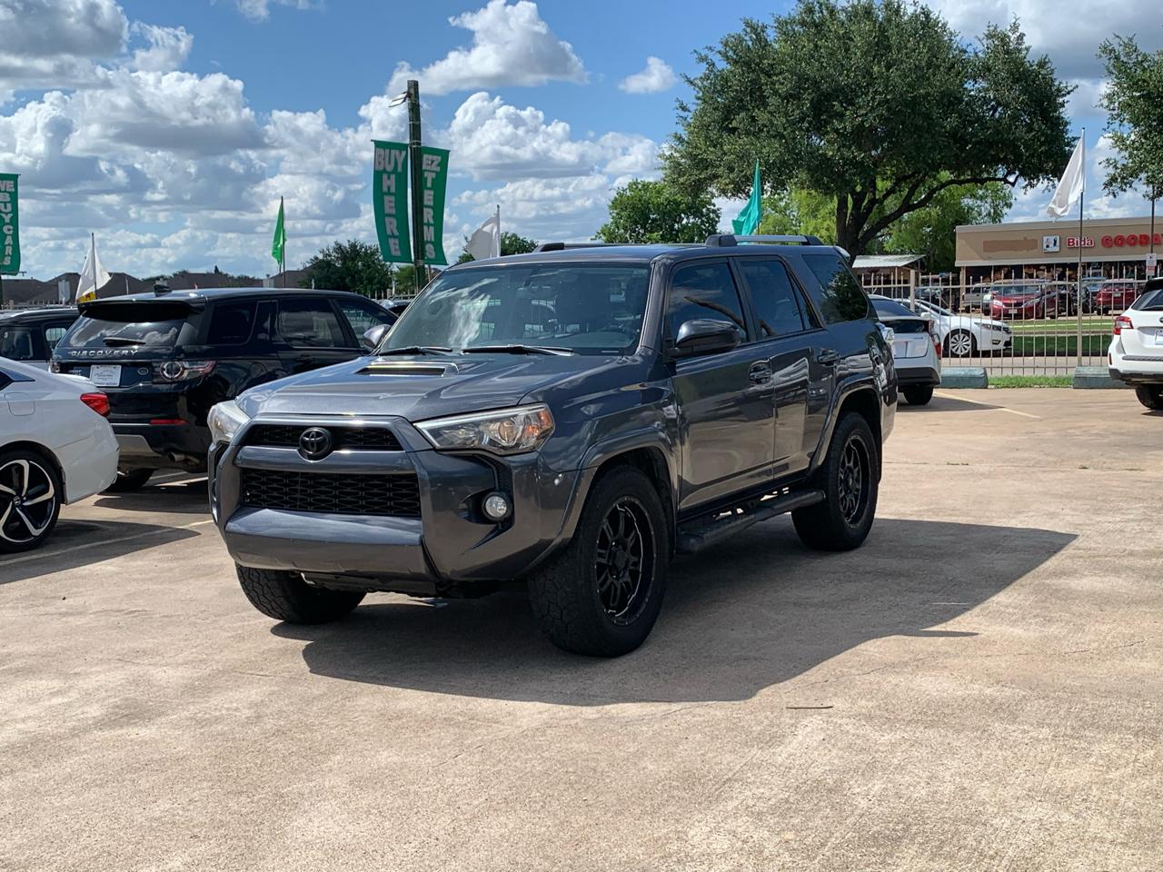 Toyota 4Runner SR5 2WD 2019
