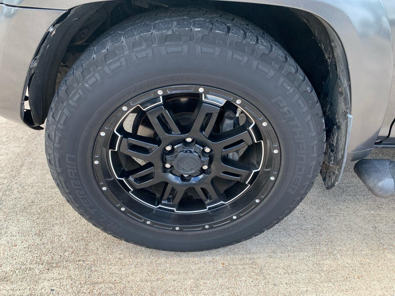 Toyota 4Runner SR5 2WD 2019
