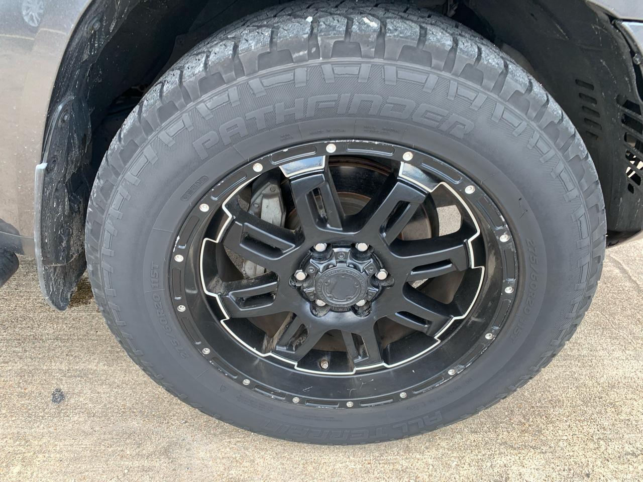 Toyota 4Runner SR5 2WD 2019