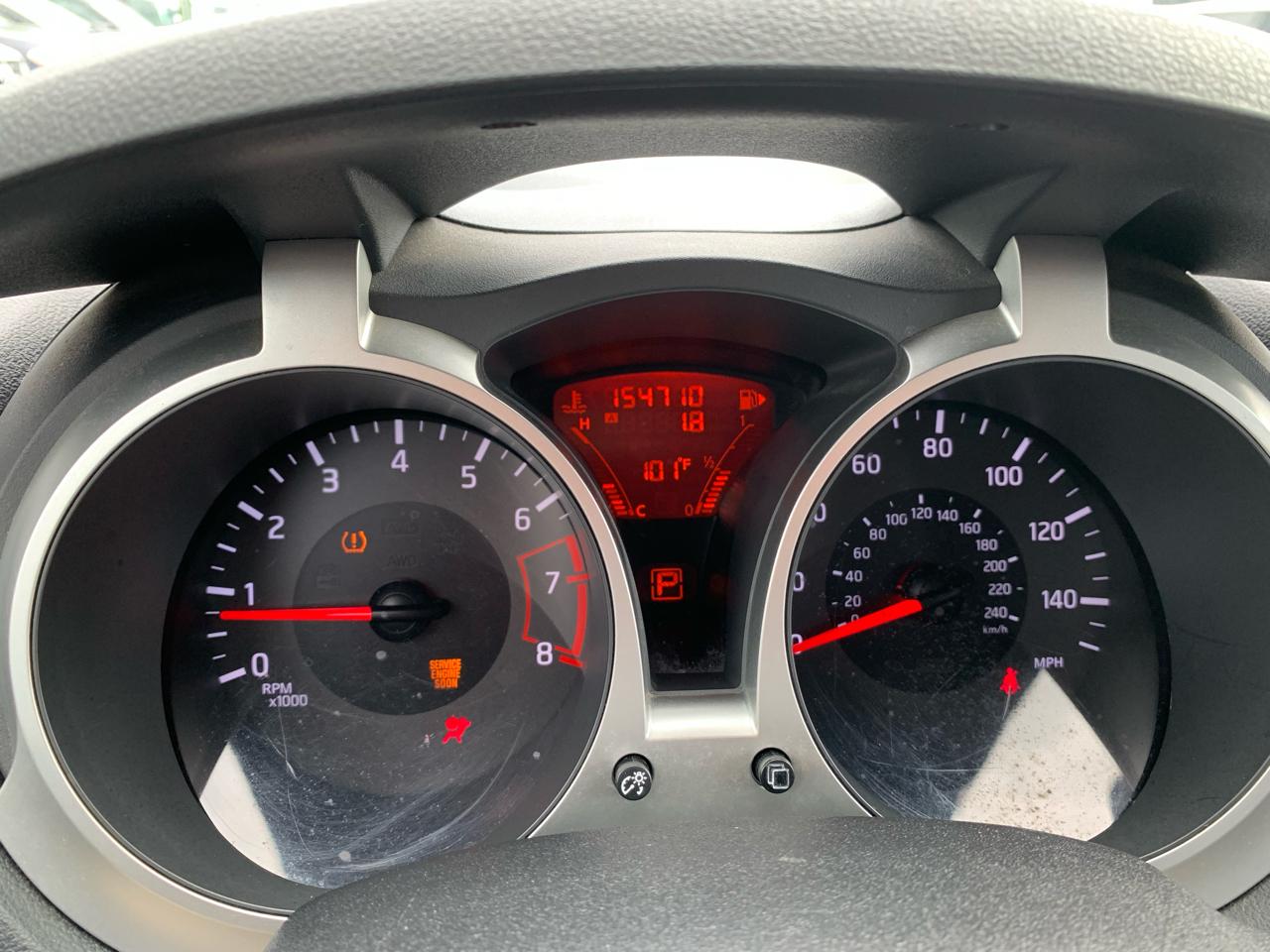 Nissan Juke S FWD 2015