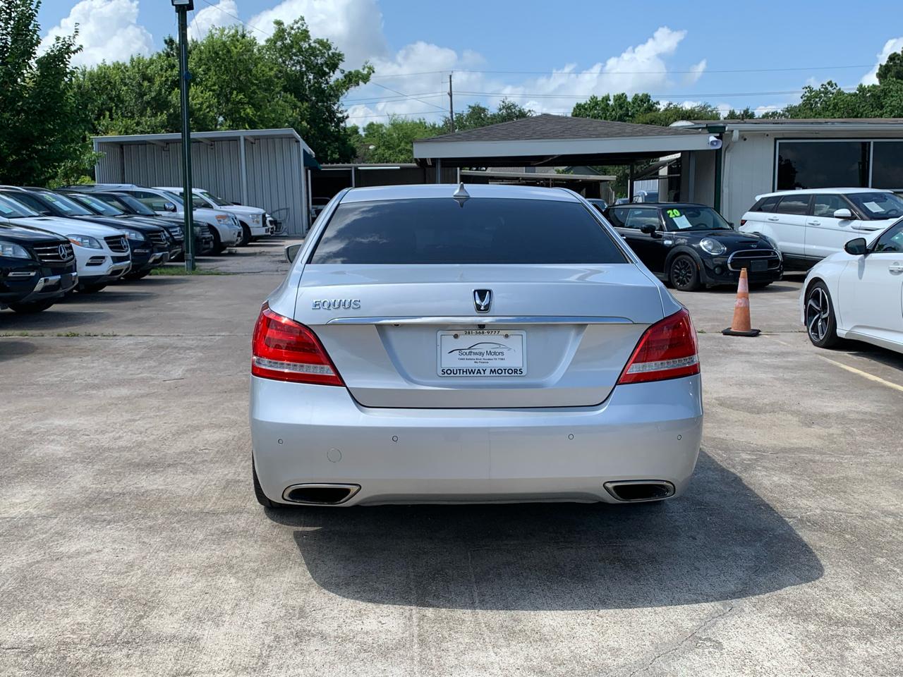 Hyundai Equus Signature 2014