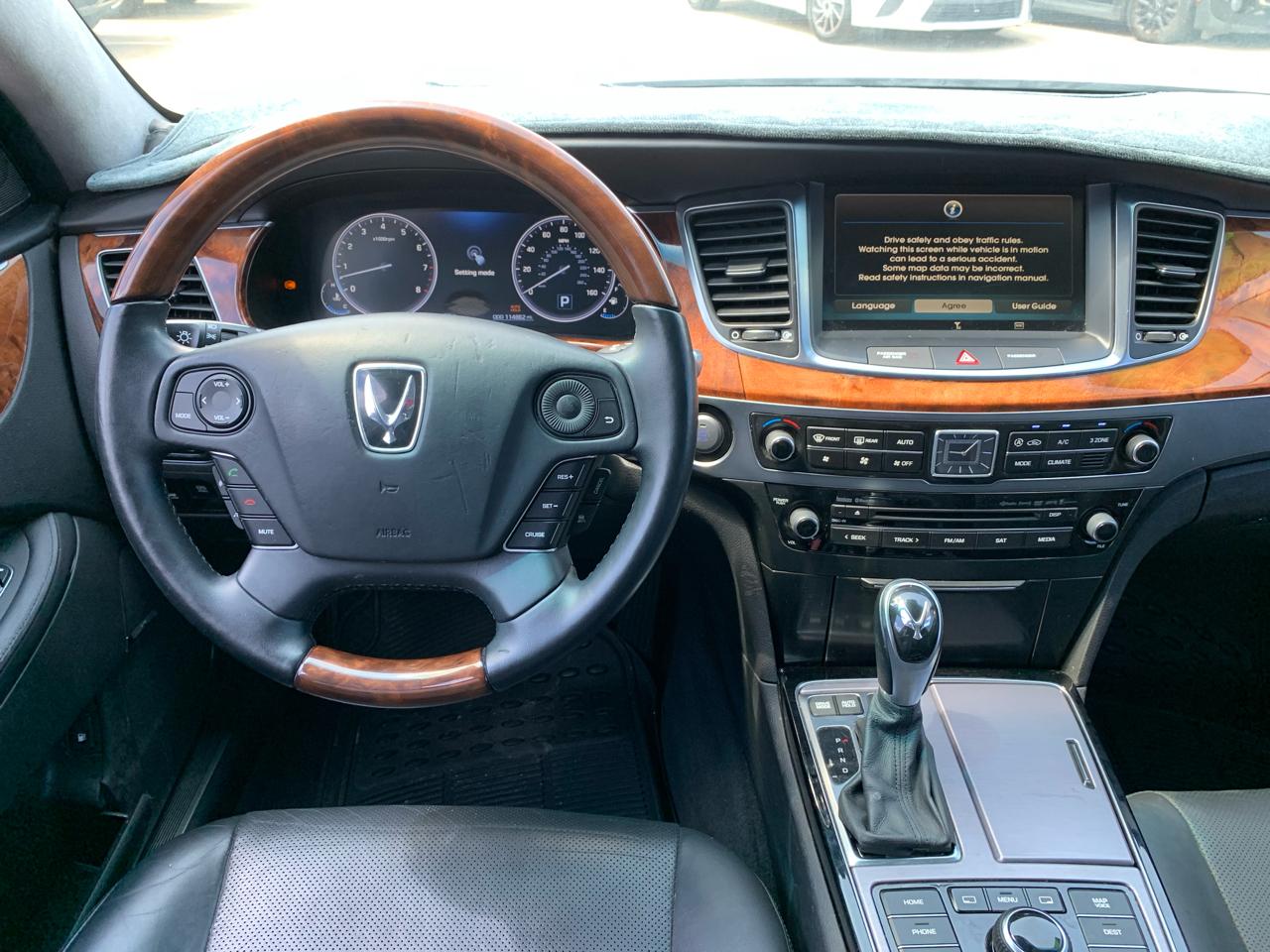 Hyundai Equus Signature 2014