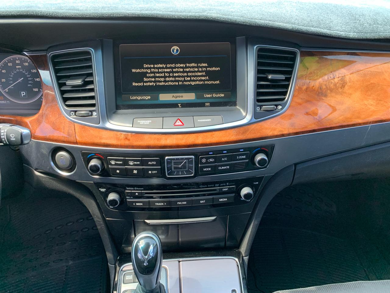 Hyundai Equus Signature 2014