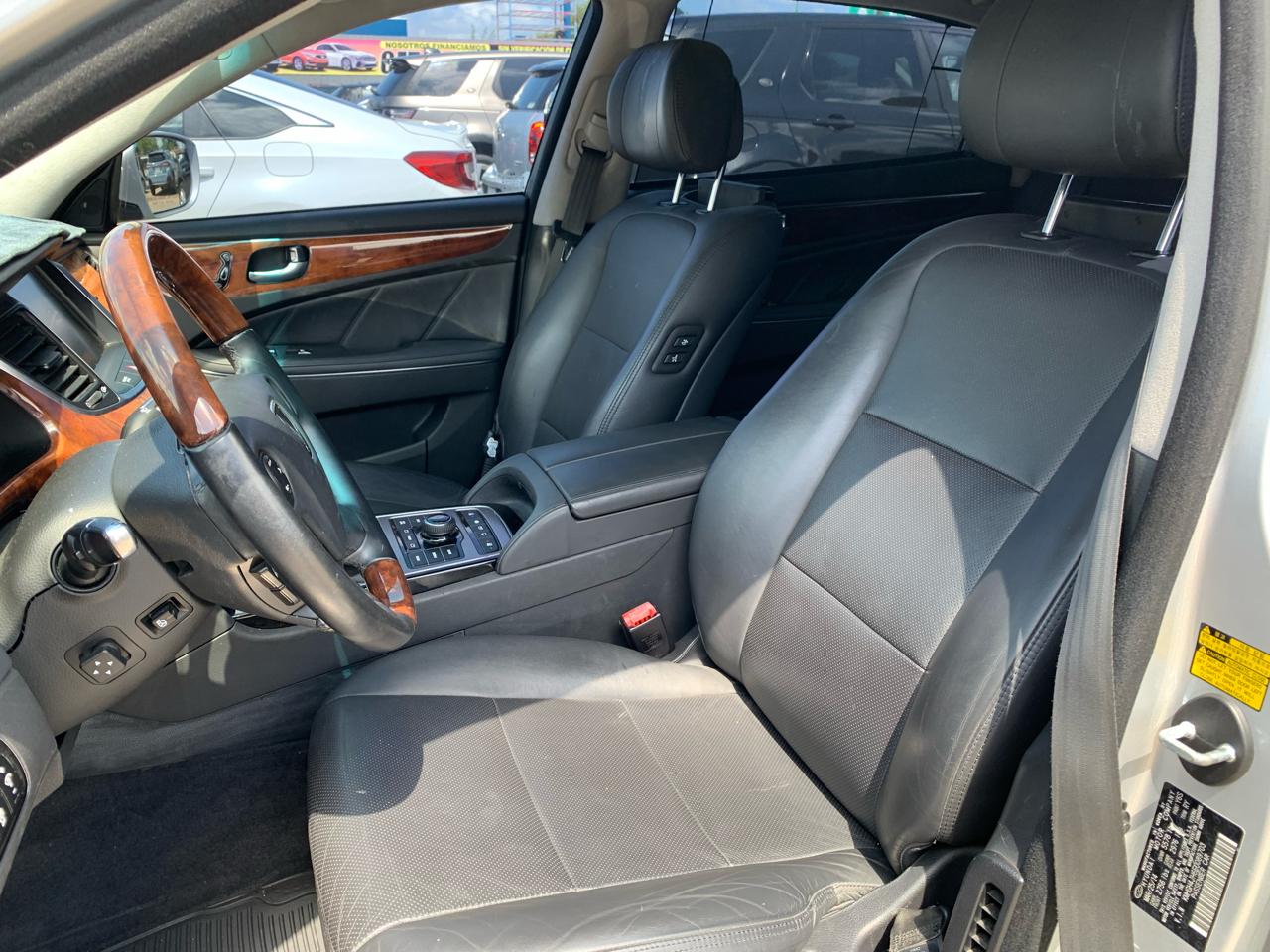 Hyundai Equus Signature 2014