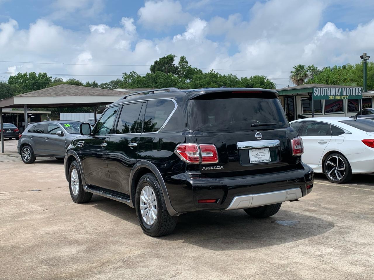 Nissan Armada SV 2WD 2017