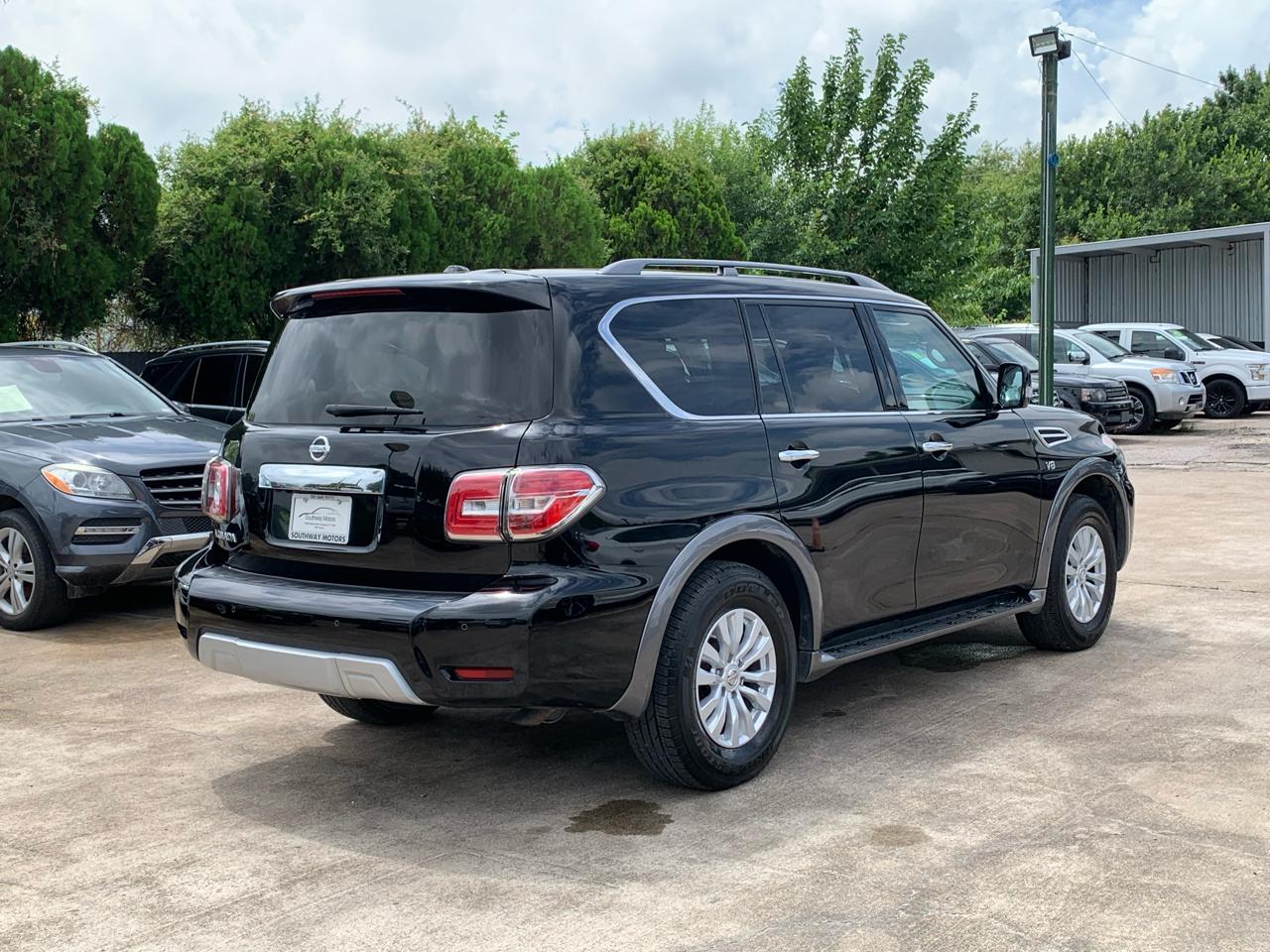 Nissan Armada SV 2WD 2017