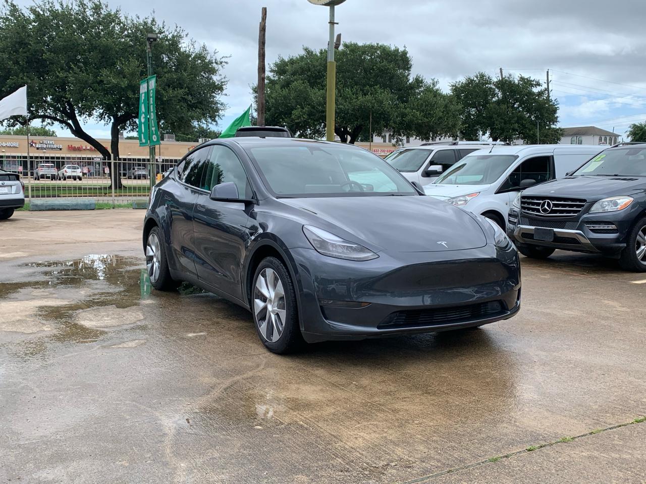 Tesla Model Y Long Range 2023