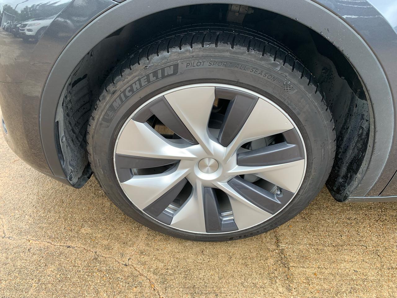 Tesla Model Y Long Range 2023