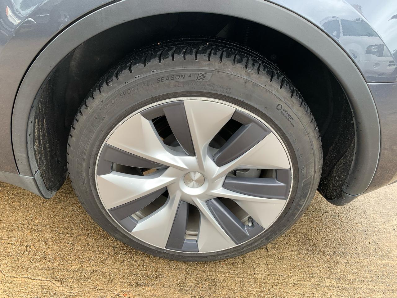 Tesla Model Y Long Range 2023