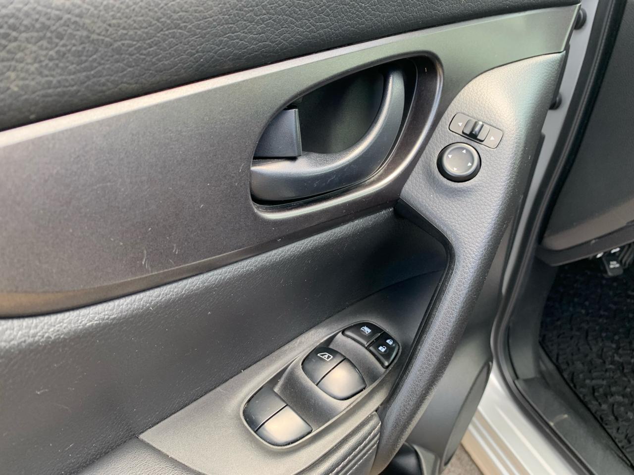 Nissan Rogue Sport S 2020