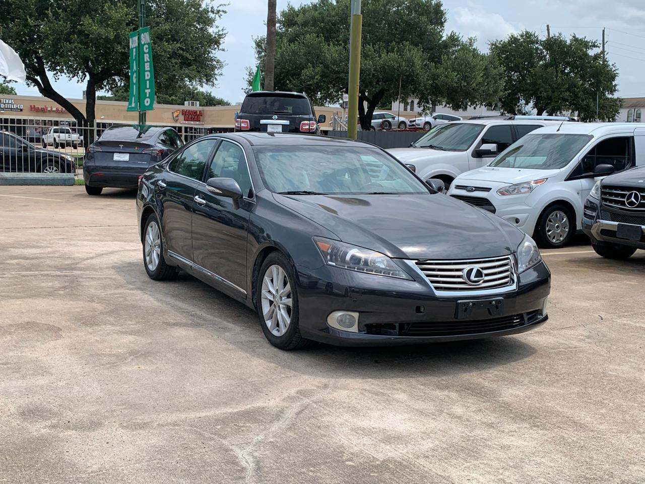 Lexus ES 350 Sedan 2011