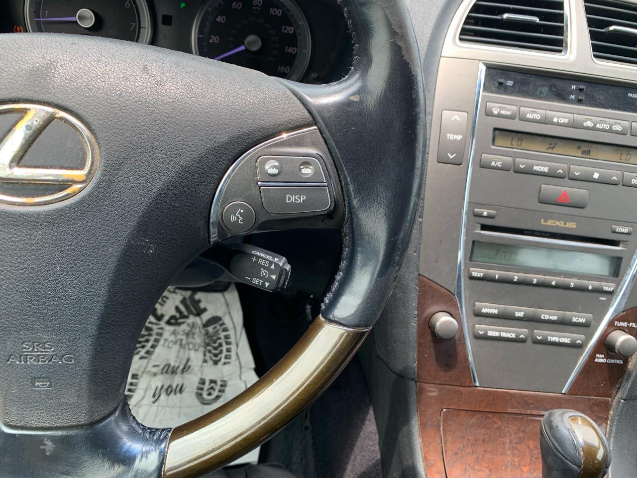 Lexus ES 350 Sedan 2011