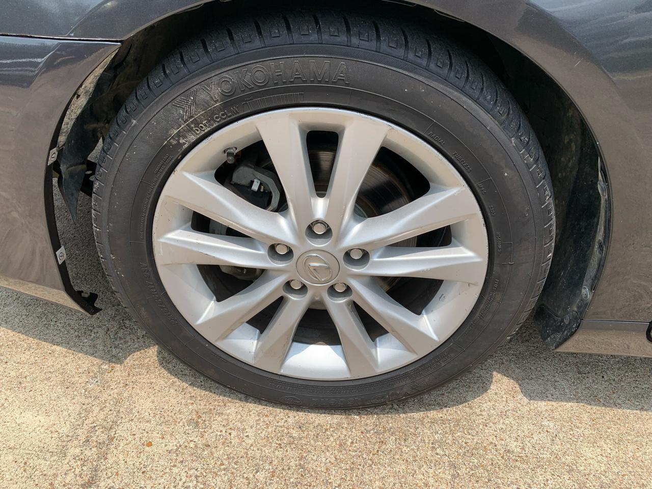 Lexus ES 350 Sedan 2011