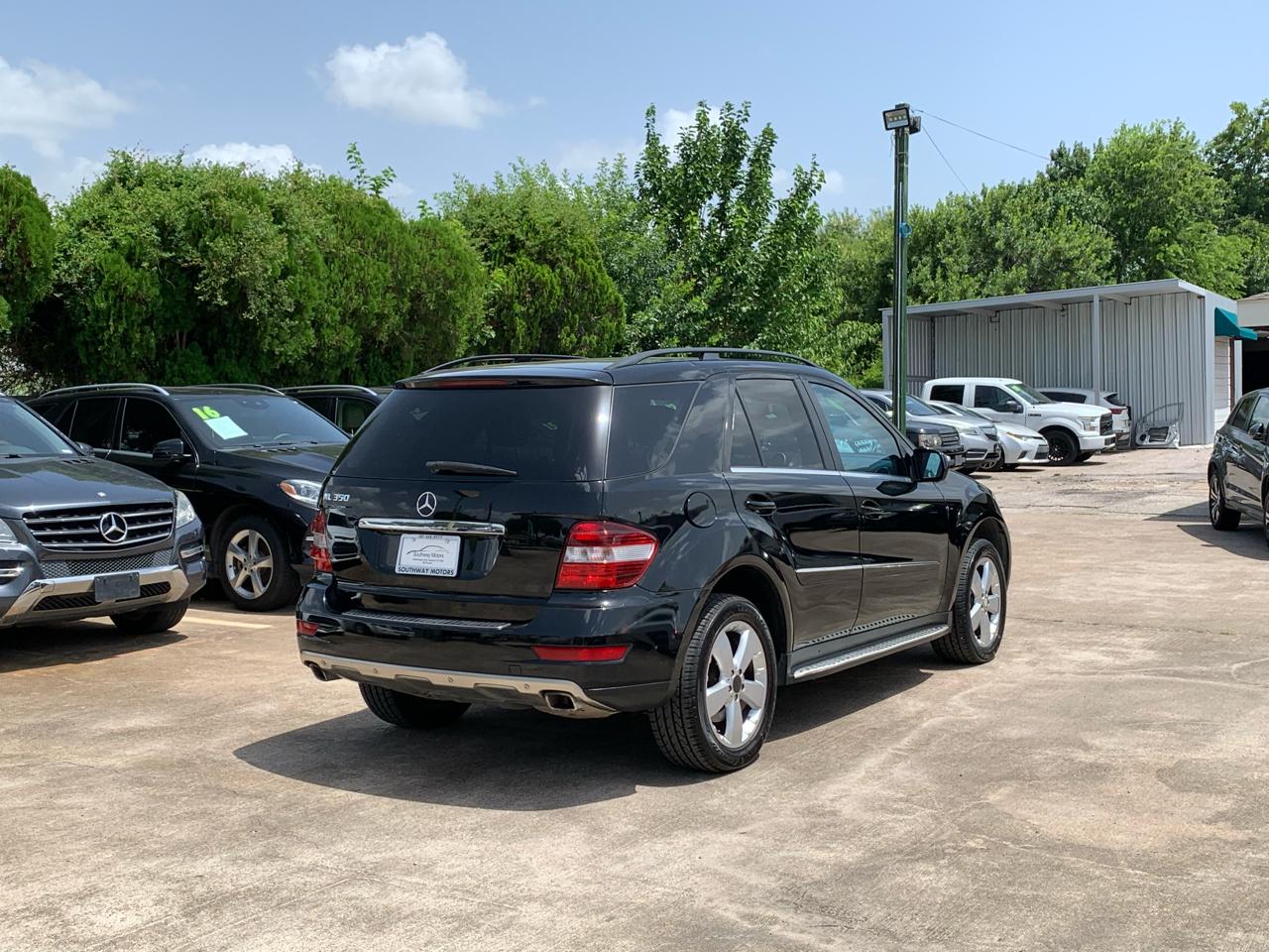 Mercedes-Benz M-Class ML350 2010