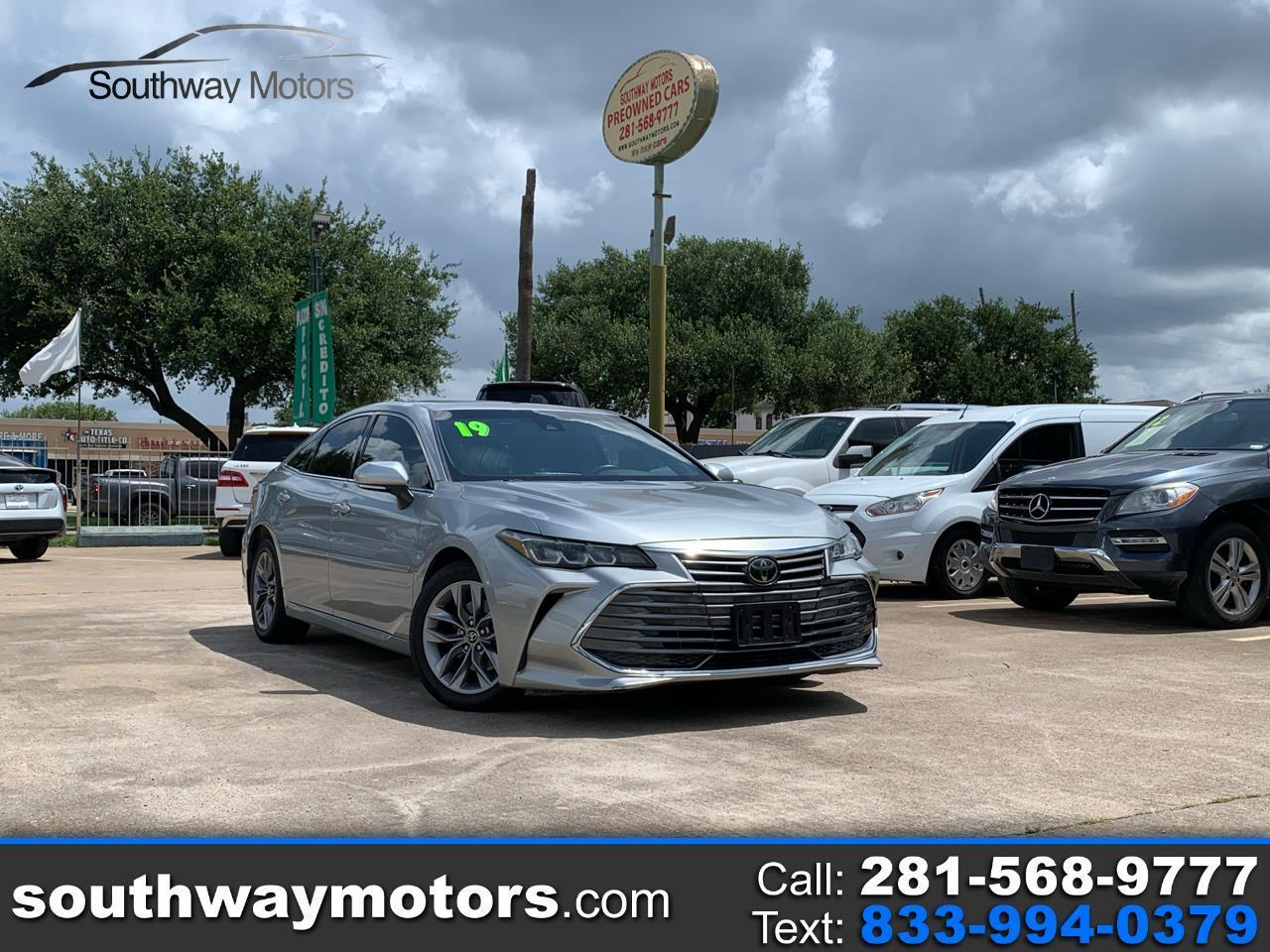 Toyota Avalon XLE 2019