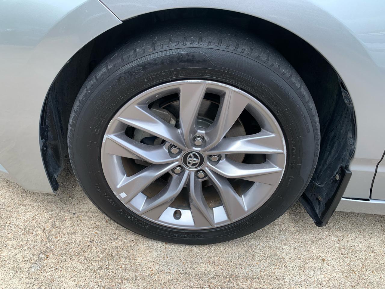 Toyota Avalon XLE 2019