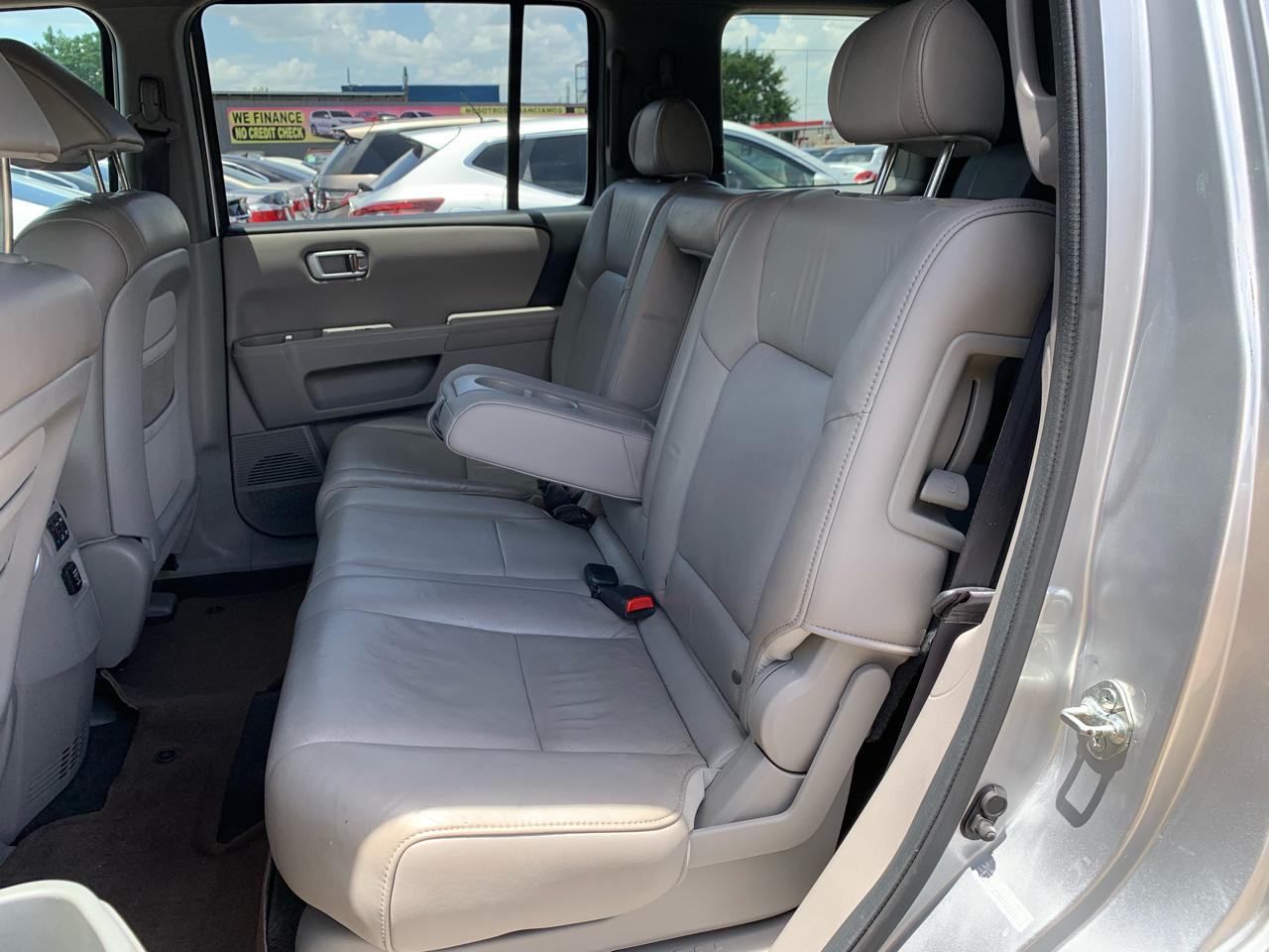 Honda Pilot EX-L 2WD 5-Spd AT 2011